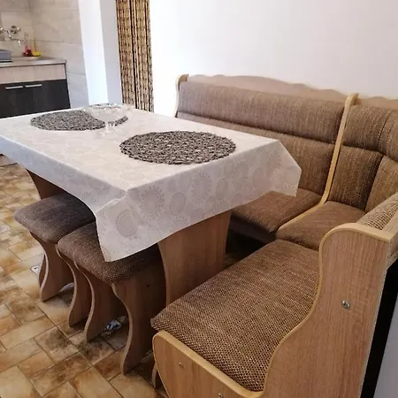 Kriston Apartment