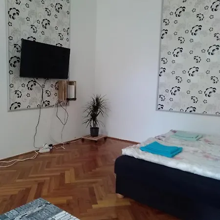 Appartement Kriston *